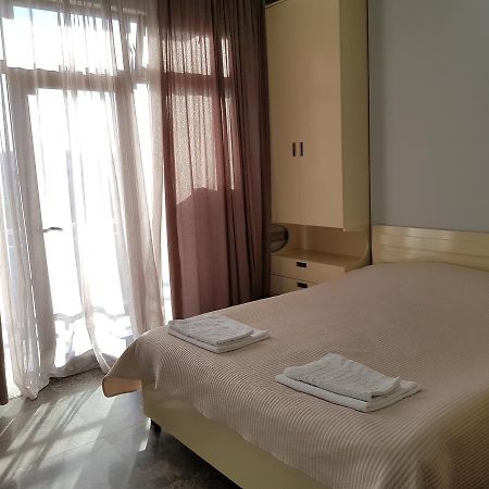 Apartament Gia Batumi Exterior foto